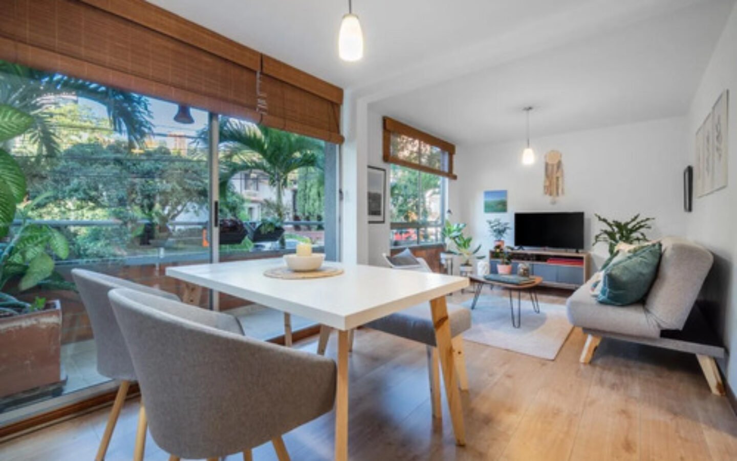 simh-crop-9640-9641 Apartamento En Venta En El Poblado Medellín Con Fácil Acceso A Provenza, Parque Lleras, El Tesoro Y Milla De Oro. 2 Habitaciones + 2 Baños Y Parqueadero.