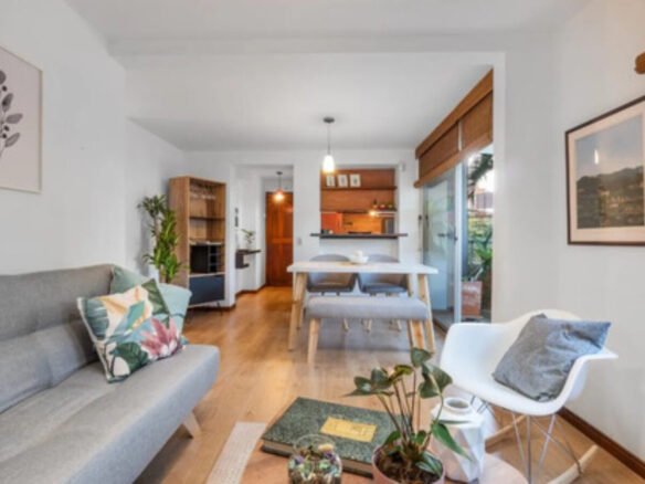 Apartamento En Venta En El Poblado Medellín Con Fácil Acceso A Provenza, Parque Lleras, El Tesoro Y Milla De Oro. 2 Habitaciones + 2 Baños Y Parqueadero.