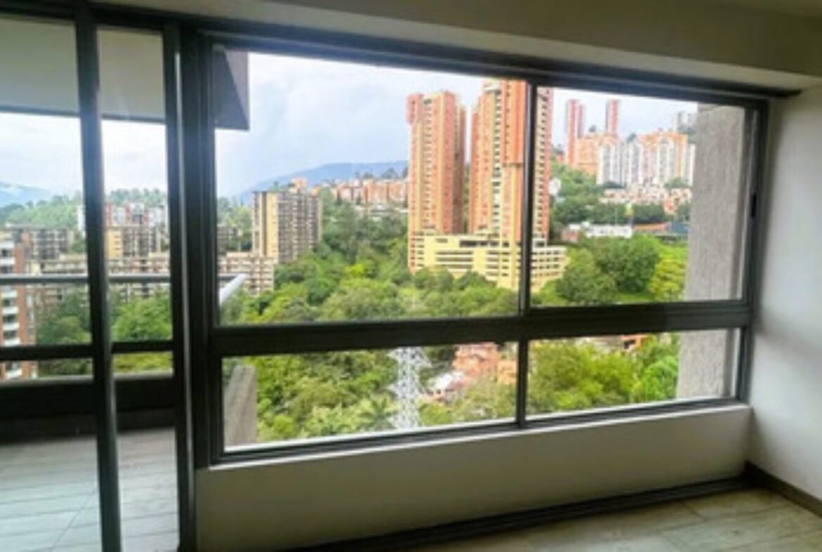 Apartamento En Venta En El Poblado Sector Castropol Medellín. Con 97 M², 2 Habitaciones, 2 Baños, Parqueadero Doble, Cuarto Útil, Gimnasio Y Solárium. Excelente Ubicación