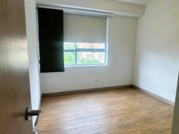 Apartamento En Venta En El Poblado Sector Castropol Medellín. Con 97 M², 2 Habitaciones, 2 Baños, Parqueadero Doble, Cuarto Útil, Gimnasio Y Solárium. Excelente Ubicación