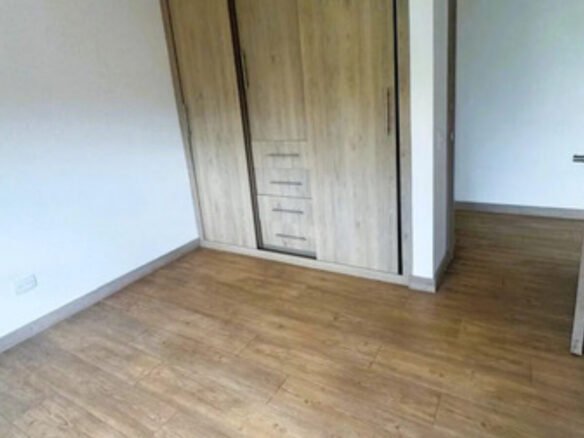 Apartamento En Venta En El Poblado Sector Castropol Medellín. Con 97 M², 2 Habitaciones, 2 Baños, Parqueadero Doble, Cuarto Útil, Gimnasio Y Solárium. Excelente Ubicación