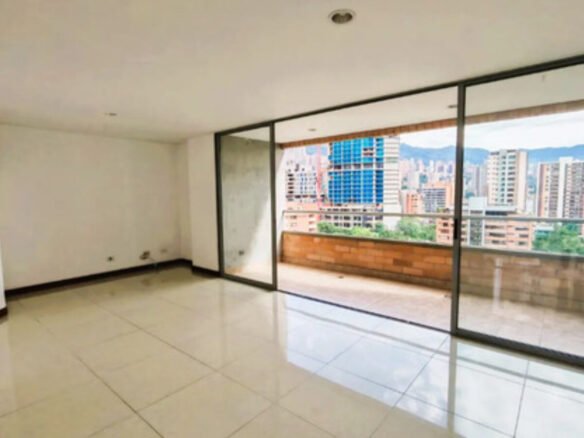 Apartamento En Venta En El Poblado, Castropol Medellín. Con 124.96 M², 3 Habitaciones, 3 Baños, Vista Panorámica Y 2 Parqueaderos, . Unidad Con Piscina, Gimnasio, Turco, Salón Social Y Gran Ubicación