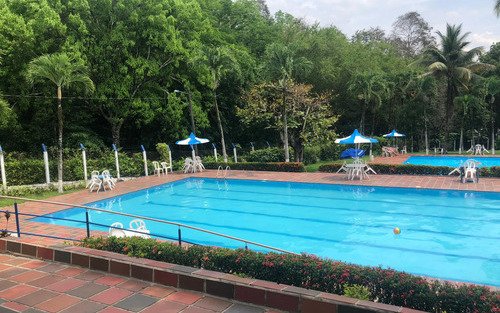 Cabaña En Venta En La Pintada Antioquia 450 M² En Unidad Cerrada Con Piscinas Y Zonas Comunes