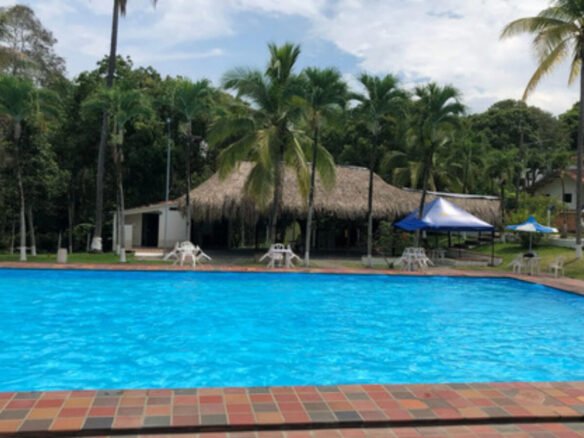 Cabaña En Venta En La Pintada Antioquia 450 M2 En Unidad Cerrada Con Piscinas Y Zonas Comunes