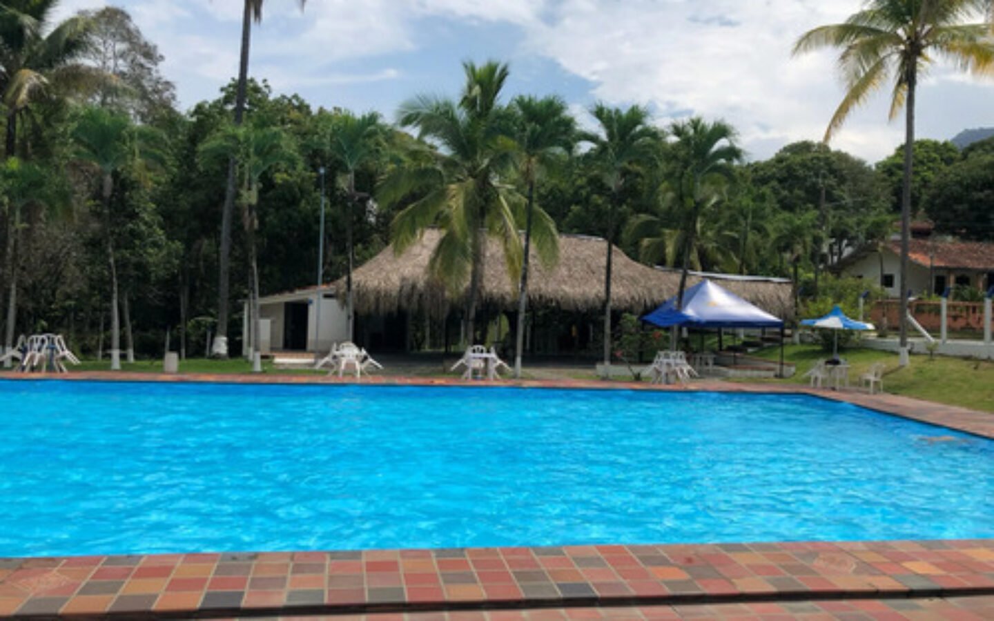 Cabaña En Venta En La Pintada Antioquia 450 M2 En Unidad Cerrada Con Piscinas Y Zonas Comunes