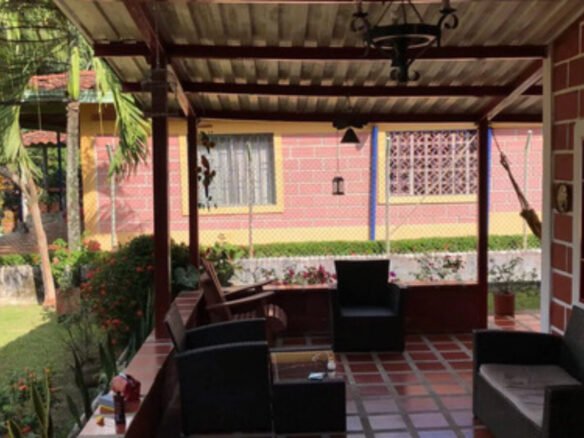 Cabaña En Venta En La Pintada Antioquia 450 M2 En Unidad Cerrada Con Piscinas Y Zonas Comunes