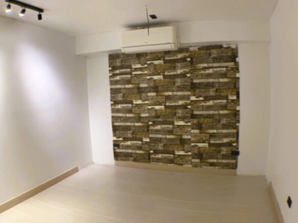 Oficina En Arriendo En Provenza, El Poblado. Espacio De 15 M2, Un Solo Ambiente, Baño Social, Opción De Aire Acondicionado Y Excelente Ubicación Cerca De La Avenida El Poblado Y Parque Lleras.