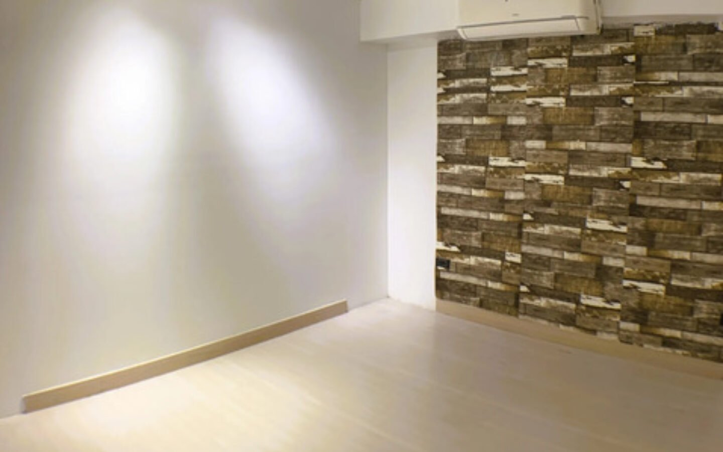Oficina En Arriendo En Provenza, El Poblado. Espacio De 15 M2, Un Solo Ambiente, Baño Social, Opción De Aire Acondicionado Y Excelente Ubicación Cerca De La Avenida El Poblado Y Parque Lleras.