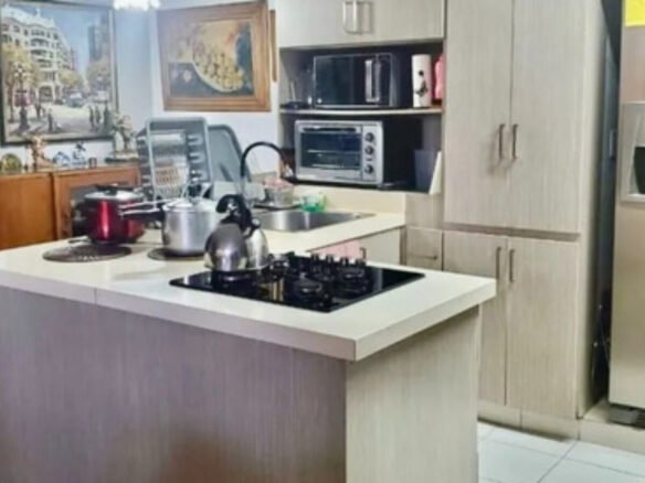 Venta De Apartamento De 3 Habitaciones En Urbanización Por El Sector San Diego Cerca Al Poblado
