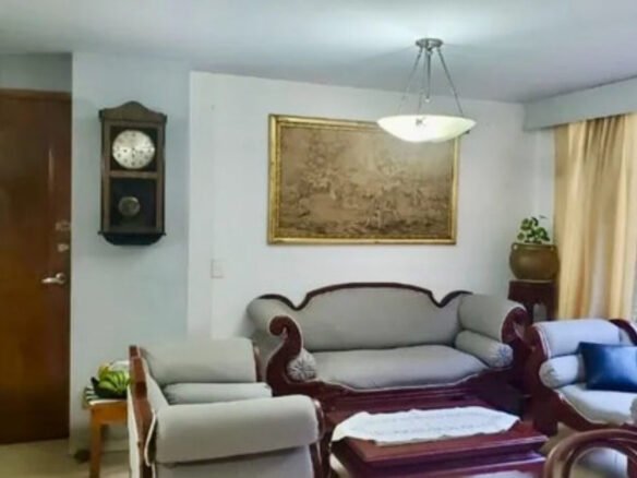 Venta De Apartamento De 3 Habitaciones En Urbanización Por El Sector San Diego Cerca Al Poblado