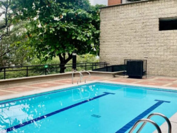 Venta De Apartamento De 3 Habitaciones En Urbanización Por El Sector San Diego Cerca Al Poblado