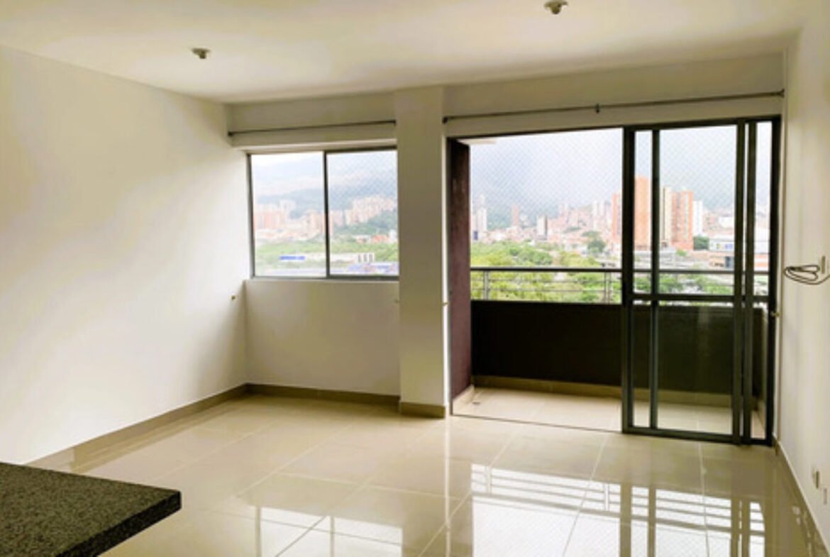 Apartamento En Venta En Hacienda Niquía Bello | Piso 14 Con Vista Exterior Cerca De Puerta Del Norte, 80 M2, 3 Alcobas, 2 Baños Y Piscina Climatizada