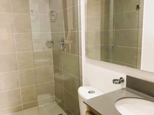 Apartamento En Venta En Hacienda Niquía Bello | Piso 14 Con Vista Exterior Cerca De Puerta Del Norte, 80 M2, 3 Alcobas, 2 Baños Y Piscina Climatizada