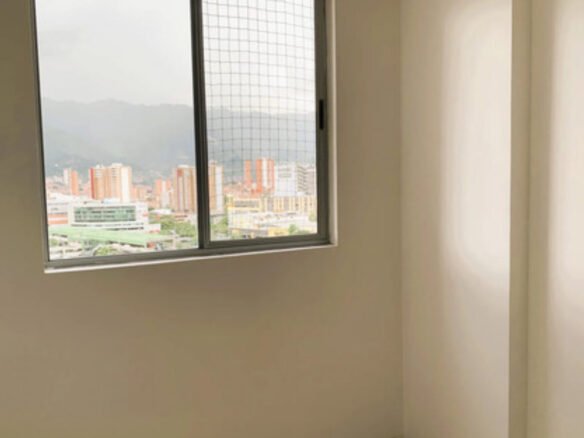 Apartamento En Venta En Hacienda Niquía Bello | Piso 14 Con Vista Exterior Cerca De Puerta Del Norte, 80 M2, 3 Alcobas, 2 Baños Y Piscina Climatizada