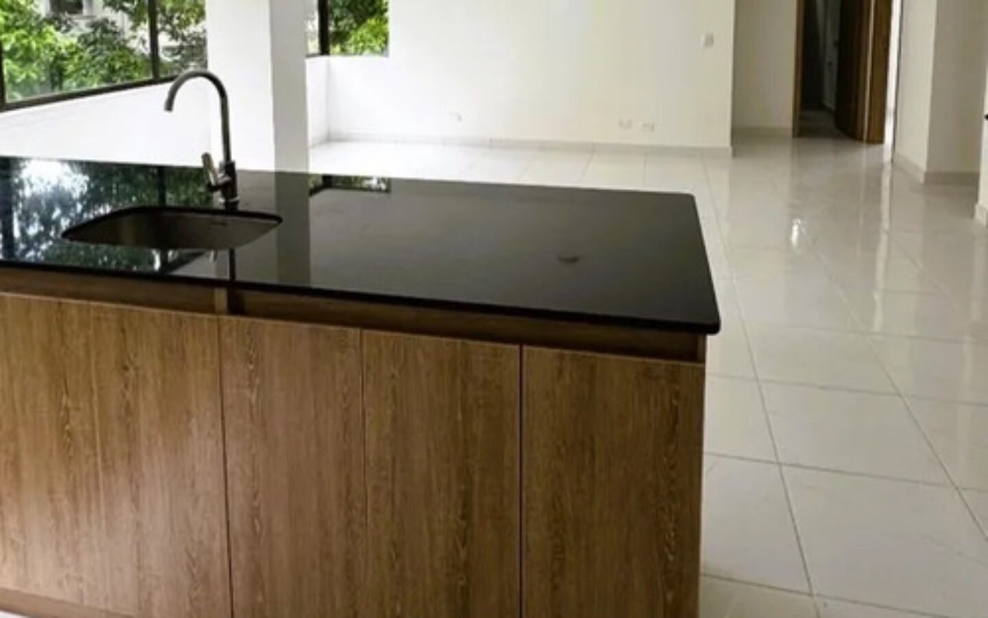simh-crop-9925-9927 Apartamento En Venta En El Poblado Medellín, Parque Lleras | 107 M2, 4 Habitaciones, 3 Baños, Cuarto Util Y Parqueadero. Amenidades Completas