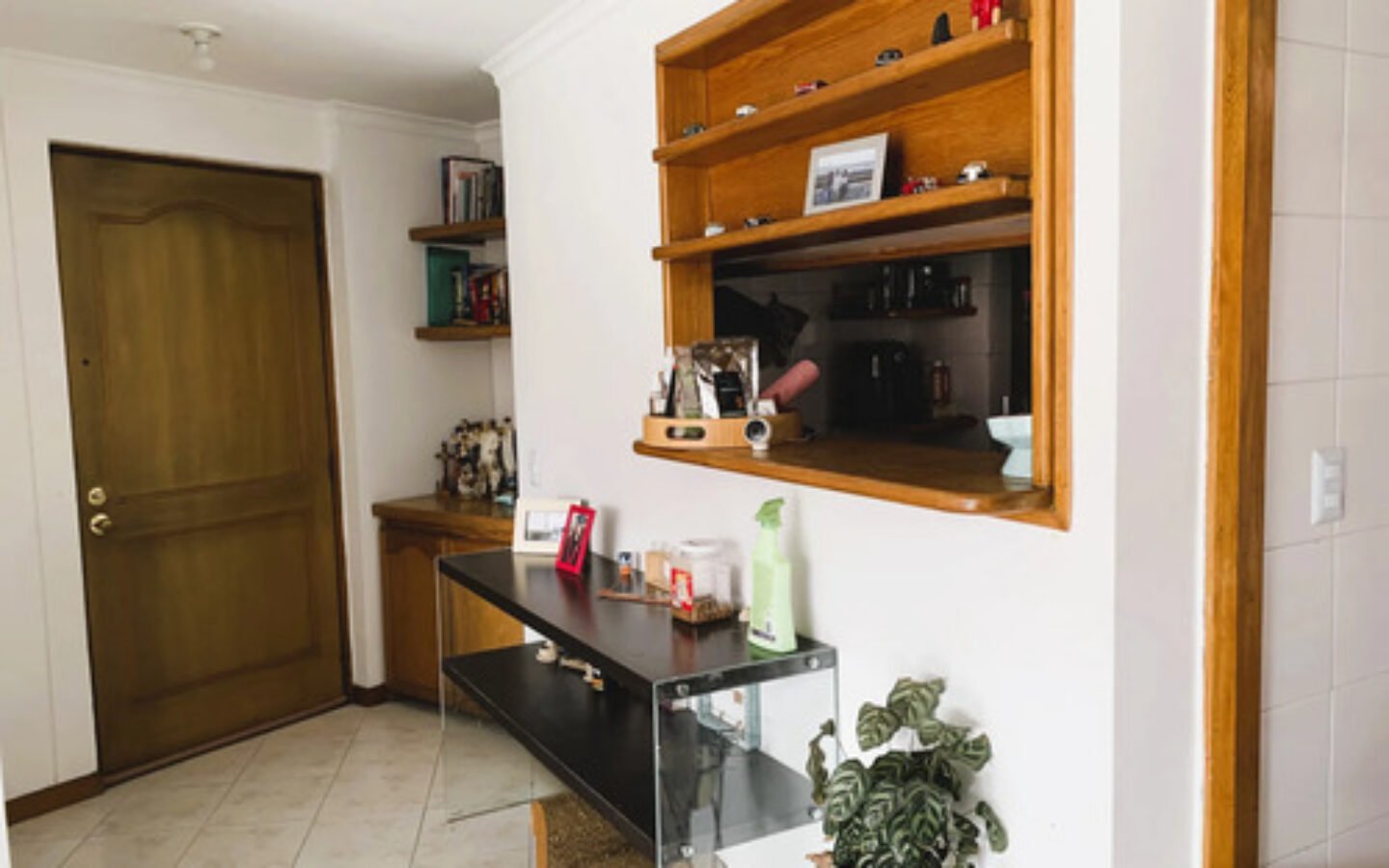 Apartamento En Arriendo En El Poblado Medellín Sector Patio Bonito | 3 Habitaciones, 2 Baños Y Parqueadero