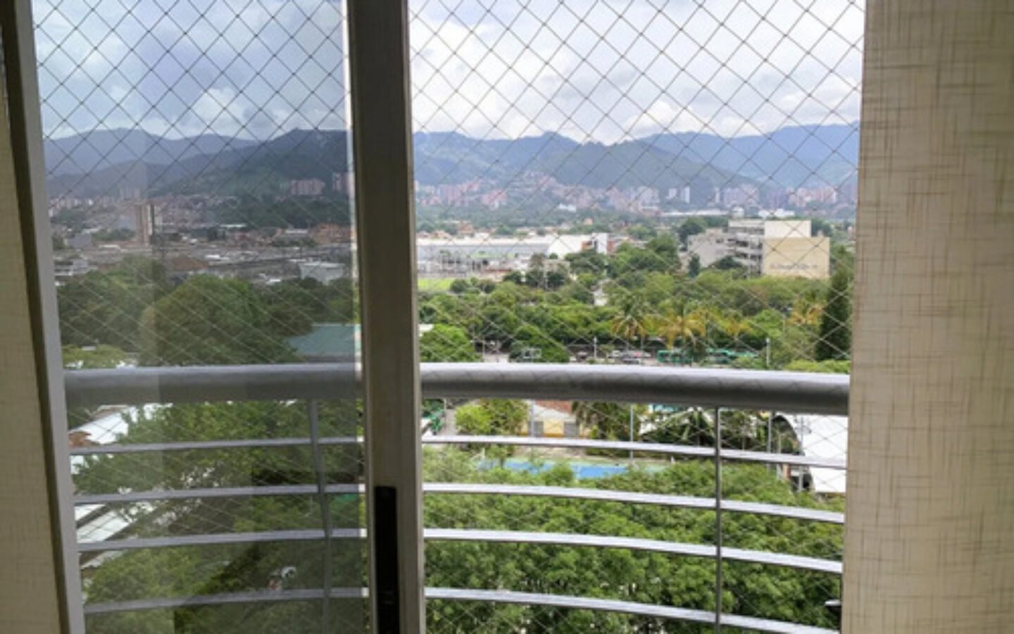 Apartamento En Arriendo En Patio Bonito El Poblado Medellín | Balcón Cerca De Milla De Oro Con 2 Habitaciones, 2 Baños Y 1 Parqueadero