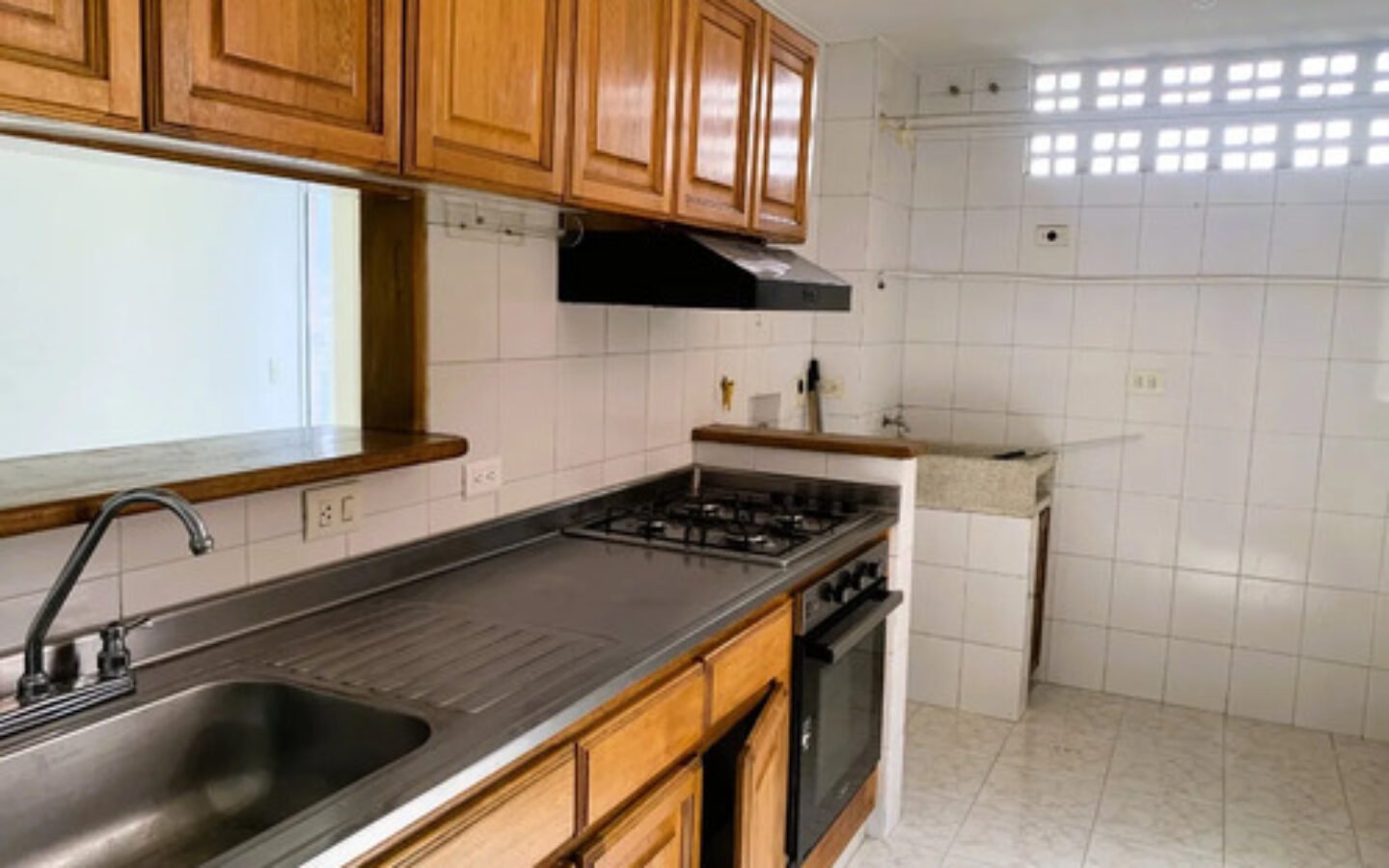 Apartamento En Arriendo En Patio Bonito El Poblado Medellín | Balcón Cerca De Milla De Oro Con 2 Habitaciones, 2 Baños Y 1 Parqueadero