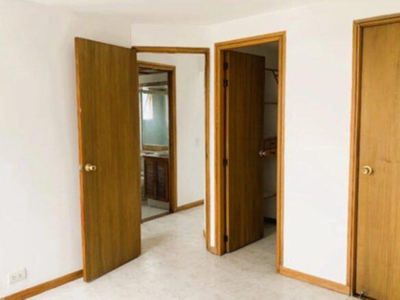 Apartamento En Arriendo En Patio Bonito El Poblado Medellín | Balcón Cerca De Milla De Oro Con 2 Habitaciones, 2 Baños Y 1 Parqueadero