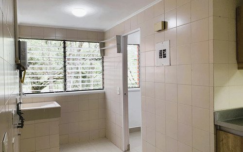 Apartamento Reformado En Venta En El Tesoro, El Poblado Medellín | 87 M2, 4 Habitaciones Y Cerca A El Centro Comercial El Tesoro