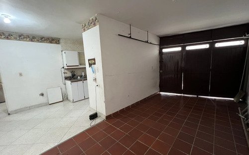 Negociable | Casa Para Actualizar, Potencial De Desarrollo, Posibilidad De Construir Hasta 5 Pisos En Belén Malibú