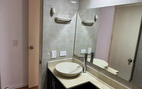 Apartamento En Venta En Loma De Los Bernal | 80 M2, Piso 15, Balcón, Parqueadero Y Unidad Club House