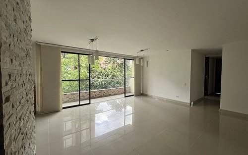 Apartamento En Venta En El Poblado , Milla De Oro, Medellín| 115 M2, 4 Habitaciones, 2 Parqueaderos Y Excelente Ubicación