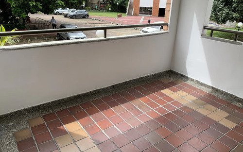 Apartamento En Venta En Patio Bonito Medellín, El Poblado | 130 M2, Balcón, 4 Habitaciones Y Cerca Al Metro