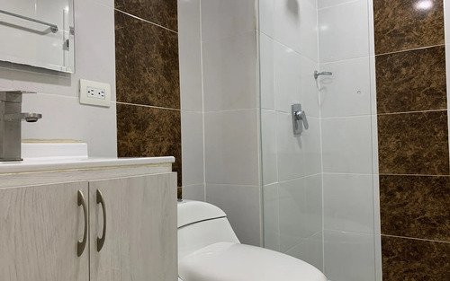 Apartamento En Venta En Patio Bonito Medellín, El Poblado | 130 M2, Balcón, 4 Habitaciones Y Cerca Al Metro