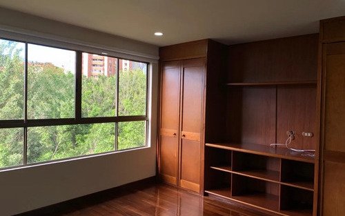 Apartamento En Arriendo En El Tesoro, El Poblado | 167 M2, 4 Habitaciones, Vista Panorámica Y Gimnasio