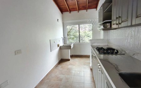 Apartamento En Arriendo Laureles La Castellana Medellín | 3habitaciones, 2 Baños Balcón Y Garaje