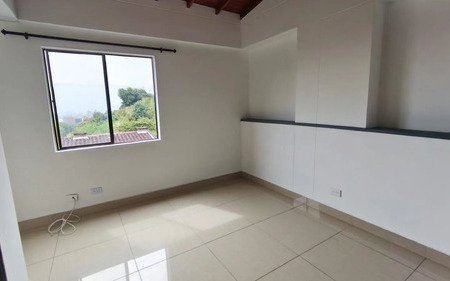 Apartamento En Arriendo Laureles La Castellana Medellín | 3habitaciones, 2 Baños Balcón Y Garaje