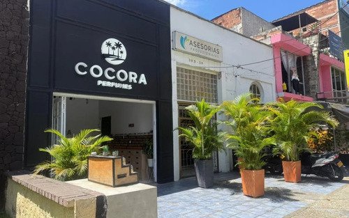 Casa Comercial En Arriendo En Laureles | 308 M2, Zona Exterior, Alto Flujo Y Excelente Visibilidad