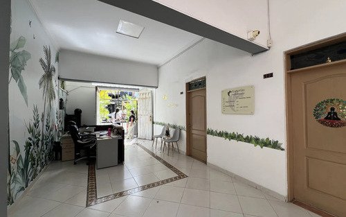 Casa Comercial En Arriendo En Laureles | 308 M2, Zona Exterior, Alto Flujo Y Excelente Visibilidad