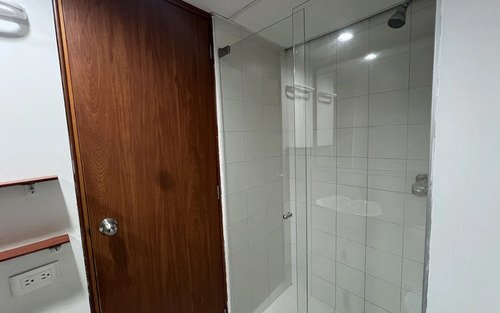 Apartamento En Venta En El Poblado Castropol Medellín | 46 M2, 2 Habitaciones, 2 Baños, Parqueadero Y Unidad Completa