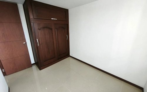 Apartamento En Venta En Cabañas Bello | 71 M2, Piso 17, 3 Habitaciones Y Cerca Al Metro