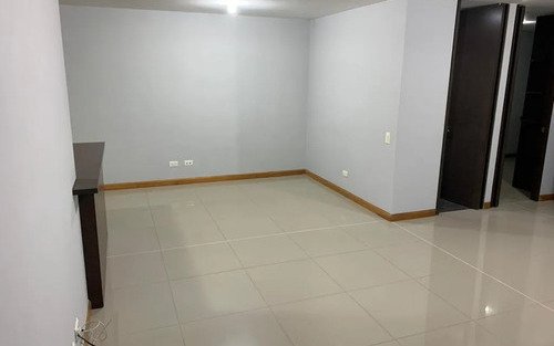 Apartamento En Venta En Cabañas | 80.5 M2, Piso 17, 3 Habitaciones, Parqueadero Y Unidad Tipo Club