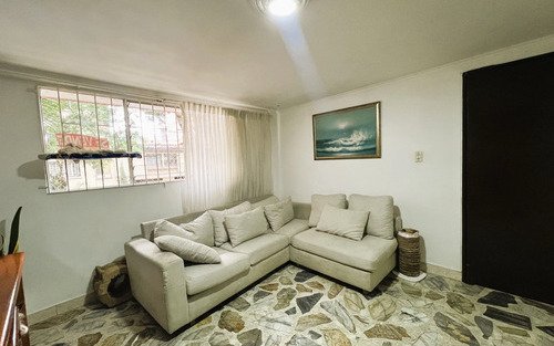 Apartamento En Venta En Medellín Santa Teresita La América | 101 M2, 3 Habitaciones, Estudio Y Parqueadero