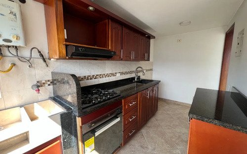 Apartamento En Venta En Medellín Belén Los Alpes | 79 M2, Piso Alto 22 , 3 Habitaciones, Parqueadero Y Cuarto Útil. A Pocos Pasos De La Estación Metroplús