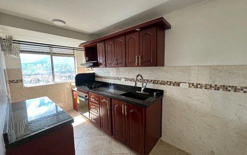 Apartamento En Venta En Medellín Belén Los Alpes | 79 M2, Piso Alto 22 , 3 Habitaciones, Parqueadero Y Cuarto Útil. A Pocos Pasos De La Estación Metroplús