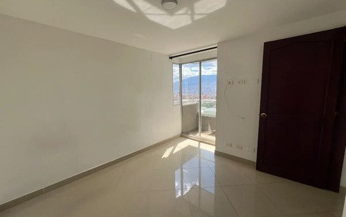 Apartamento En Venta En Medellín Belén Los Alpes | 79 M2, Piso Alto 22 , 3 Habitaciones, Parqueadero Y Cuarto Útil. A Pocos Pasos De La Estación Metroplús