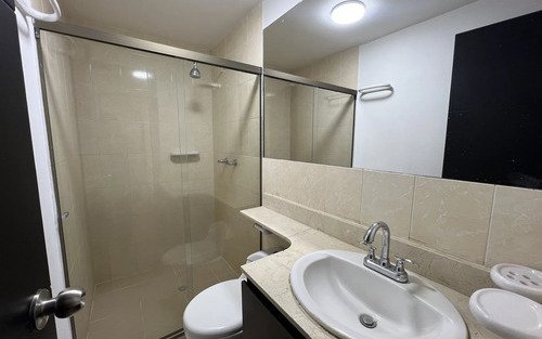 Apartamento En Arriendo En Laureles Medellín | 110 M2, Piso 7 Con Ascensor , 3 Habitaciones Y Parqueadero, En Todo El Segundo Parque De Laureles