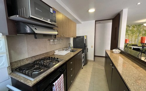 Apartamento Amoblado En Arriendo En Ciudad Del Río El Poblado Medellín | 72 M2, Piso 12, 3 Habitaciones Y Parqueadero En Unidad Con Zonas Sociales Completas