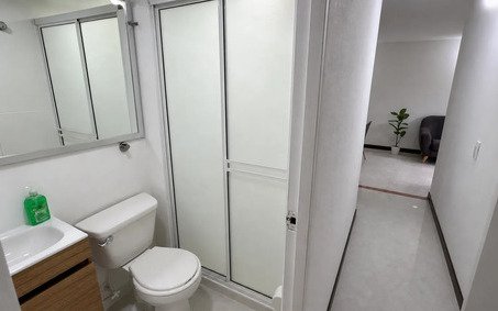Apartamento Amoblado En Arriendo En San Julián El Poblado Medellín | Piso 12, 3 Habitaciones Y Piscina