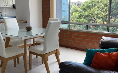 Apartamento Remodelado Amoblado En Arriendo En Villa Carlota, El Poblado Medellín | 53 M2, 2 Habitaciones Y Parqueadero Cubierto