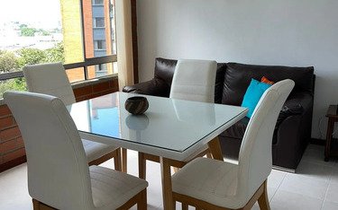 Apartamento Remodelado Amoblado En Arriendo En Villa Carlota, El Poblado Medellín | 53 M2, 2 Habitaciones Y Parqueadero Cubierto