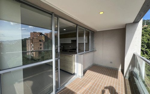 Apartamento Moderno En Arriendo En El Poblado San Julián Medellín | 101 M2 3 Habitaciones Y 2 Parqueaderos | Unidad Con Zonas Sociales Completas